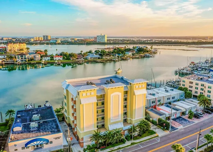 Dolphin's Cove - Clearwater Beach, Fl *