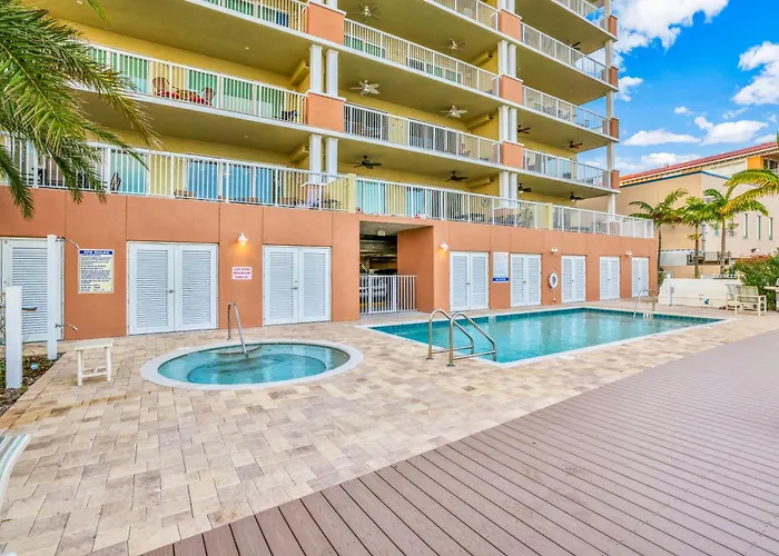 Dolphin's Cove - Clearwater Beach, Fl * Clearwater Beach